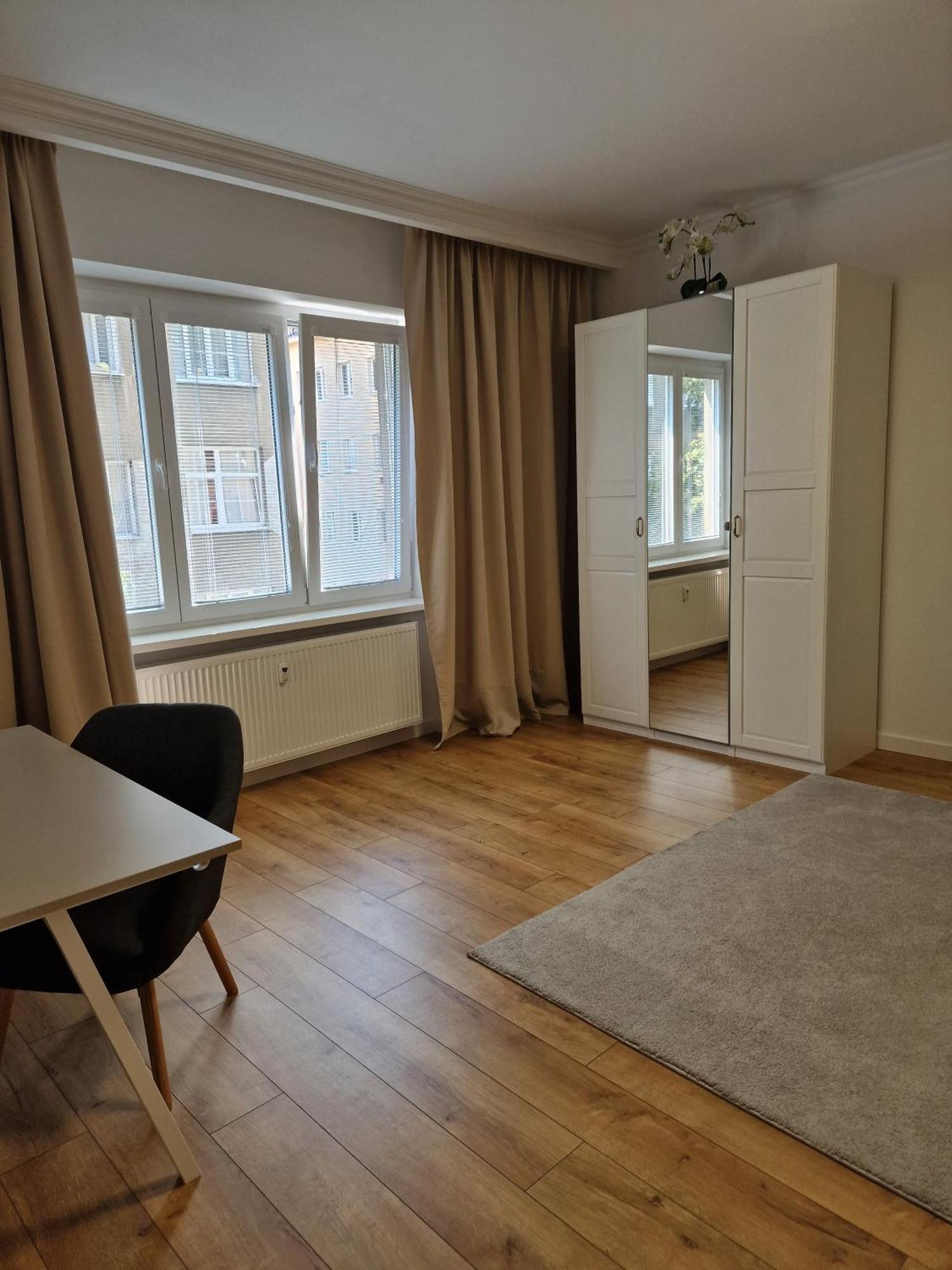 Old Town Apartment - 2 Bedrooms Bratislava Eksteriør billede